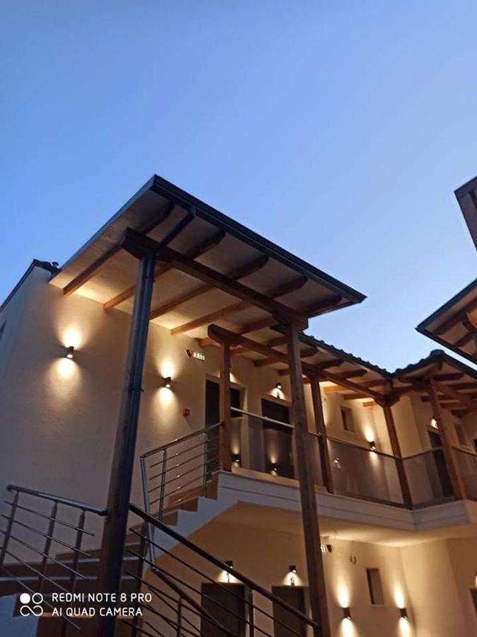 Bamboo Luxury Studios Никити Екстериор снимка