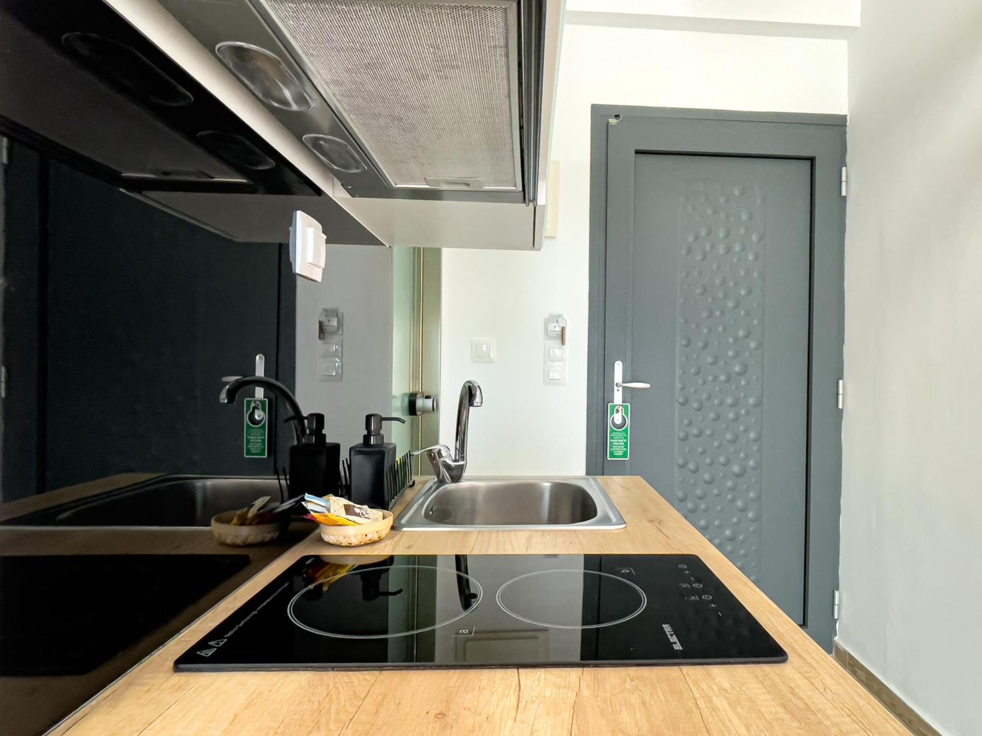 Bamboo Luxury Studios Никити Екстериор снимка