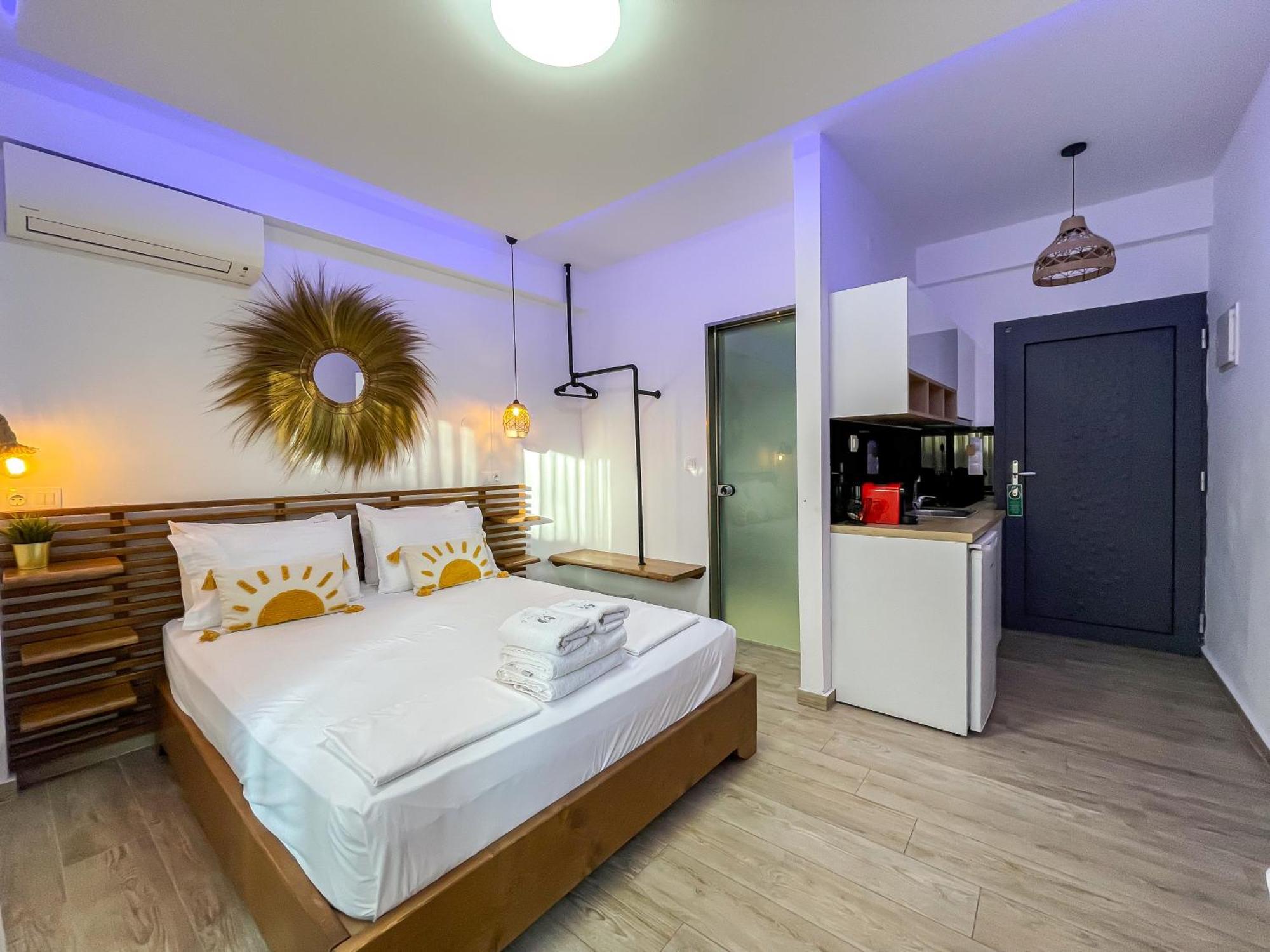 Bamboo Luxury Studios Никити Екстериор снимка