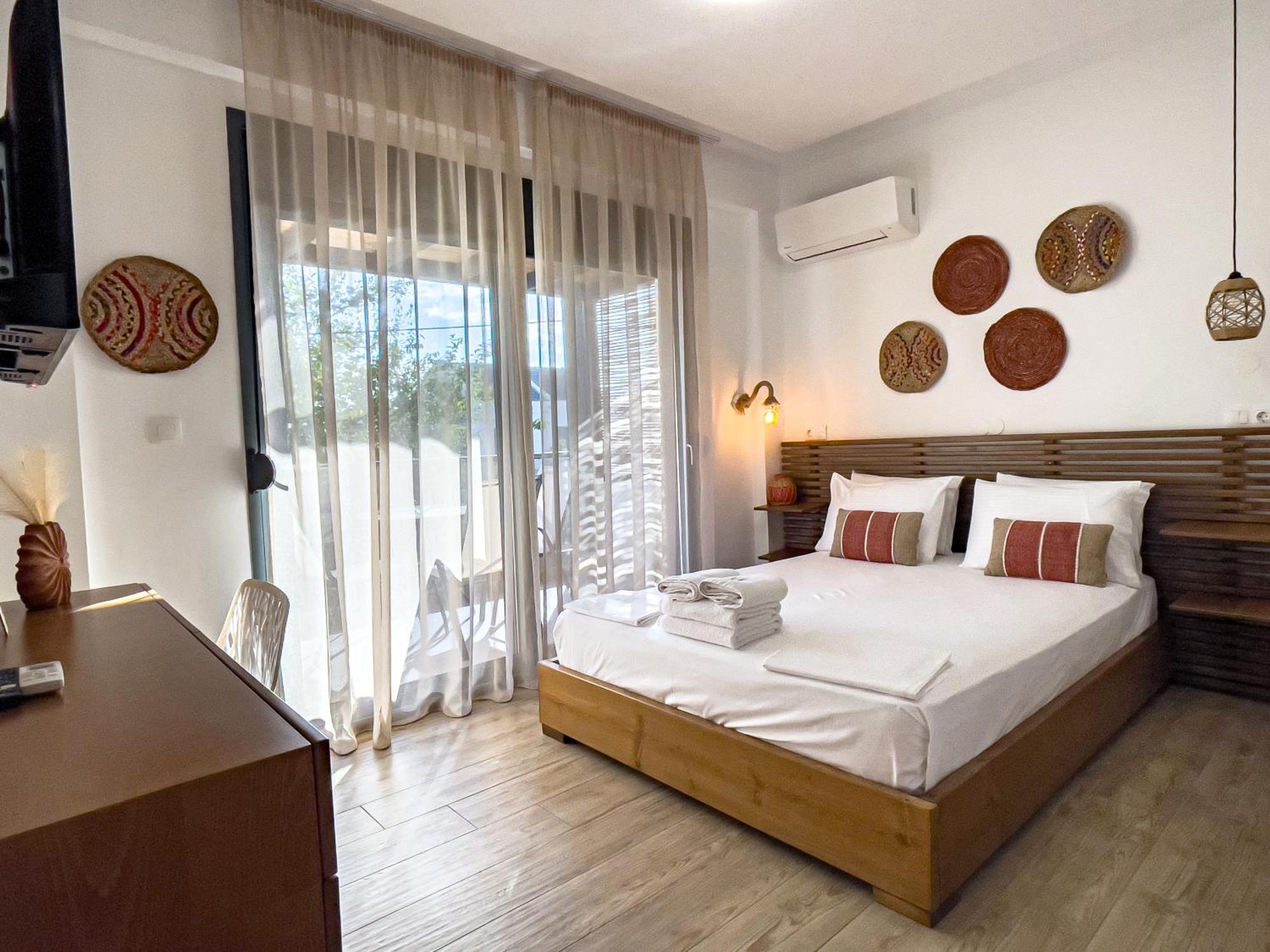 Bamboo Luxury Studios Никити Екстериор снимка
