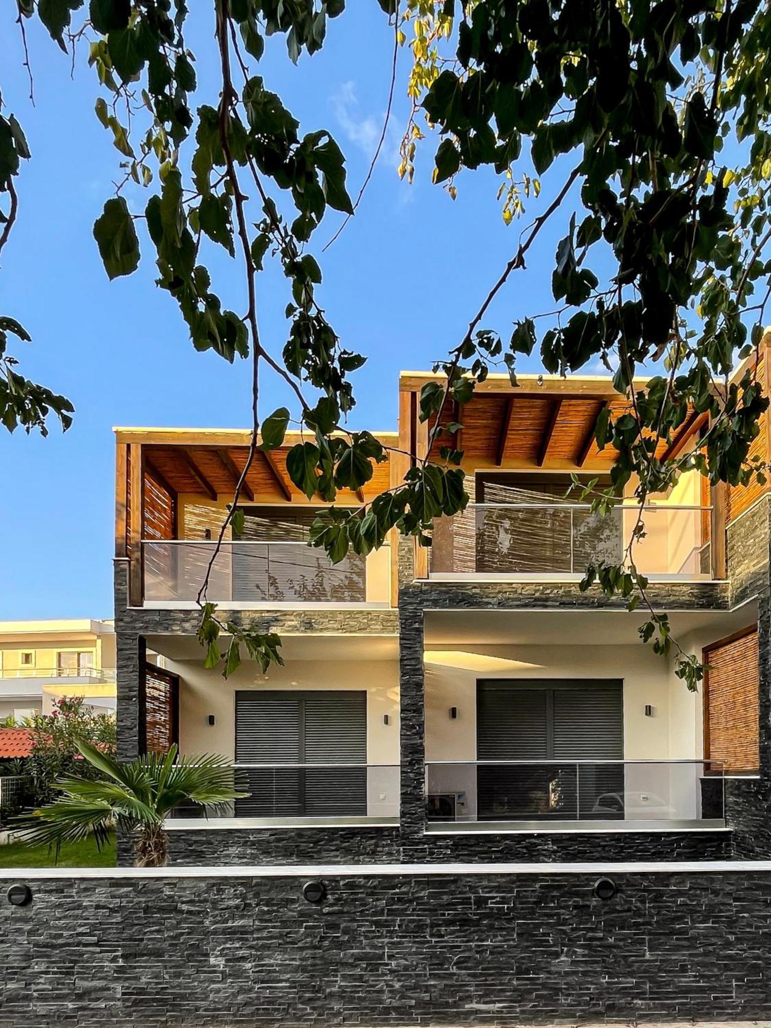 Bamboo Luxury Studios Никити Екстериор снимка